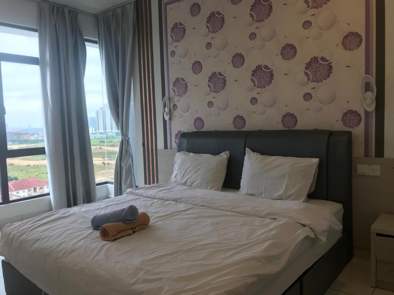1tebrau Premium By 12stay * Johor Bahru