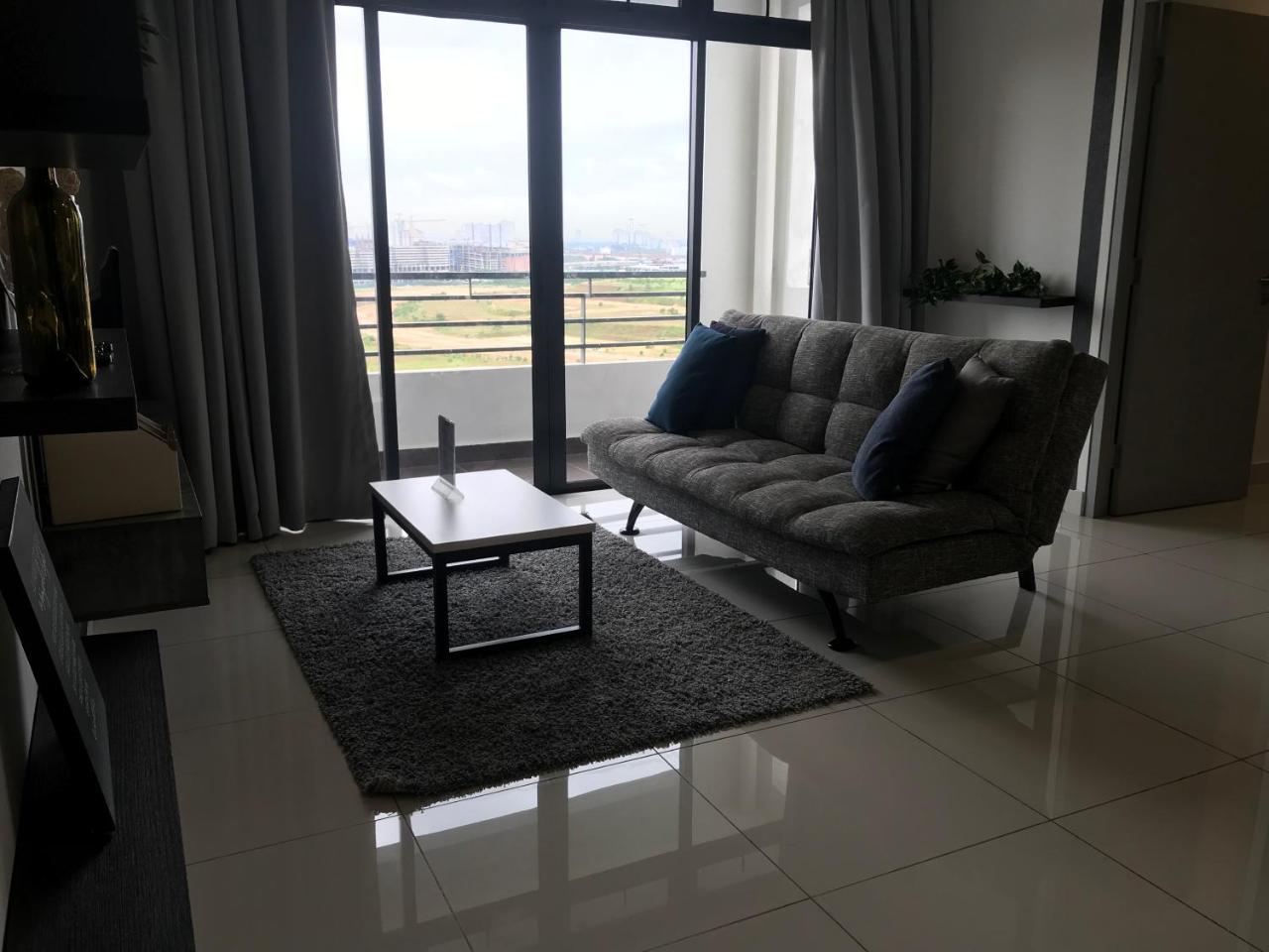Apartemen 1tebrau Premium By 12stay *