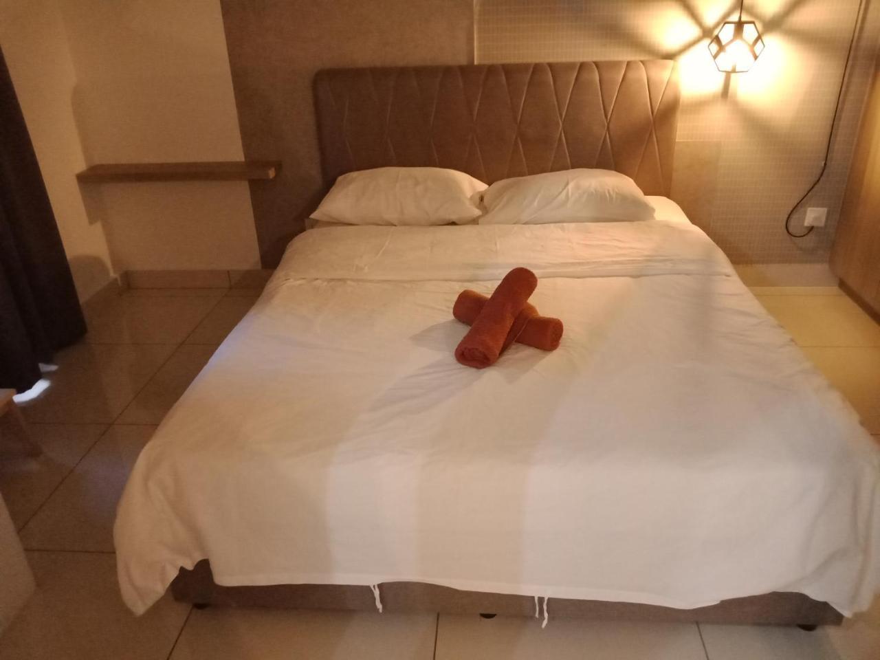 1tebrau Premium By 12stay